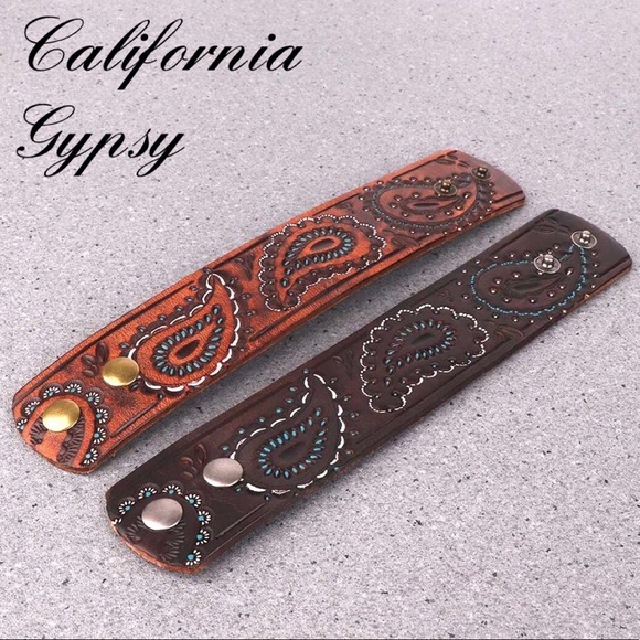 RESTOCKING🎉Tooled Painted Leather Boho Cuff - Picture 4 of 8